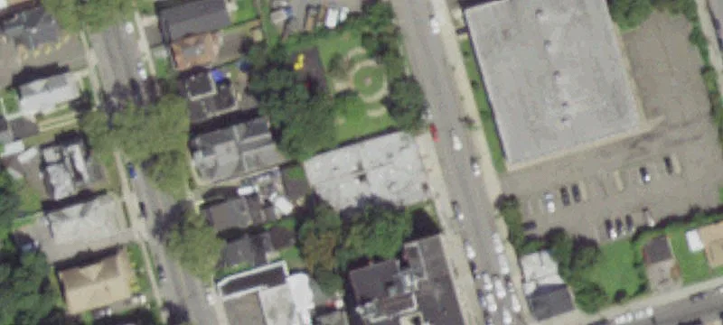 258 4th Ave