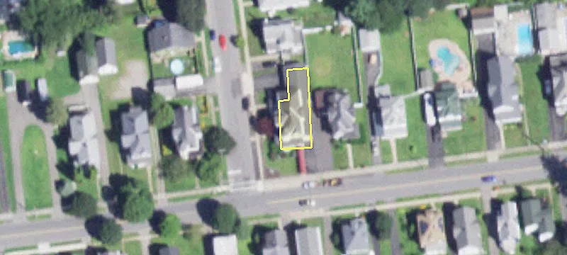 215 Main St