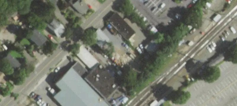 16 Railroad St