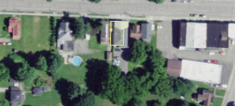 28 Maple Ave