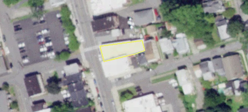 290 Main St