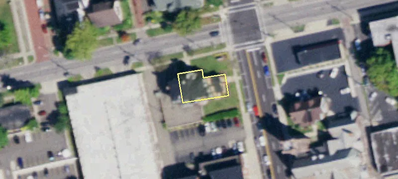 413 Main St
