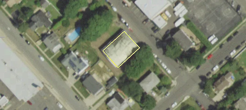 185 Travis St