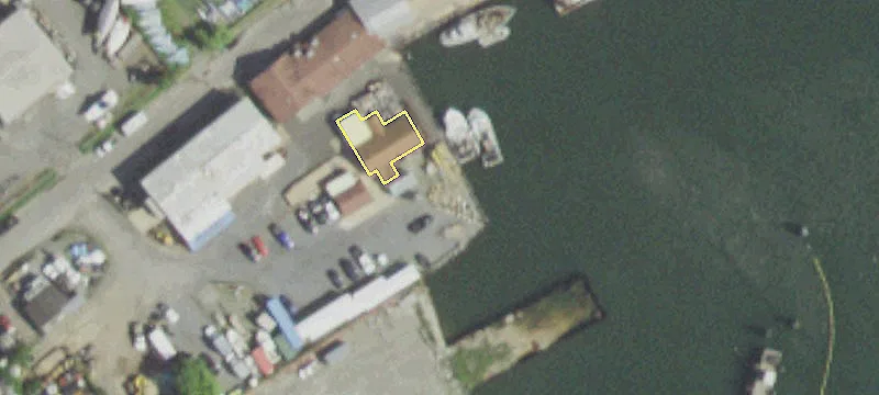 2 Bayview Ave