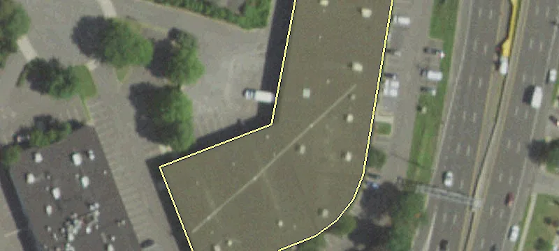700 Broadhollow Rd