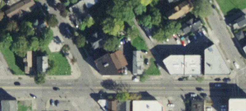 226 Lyell Ave