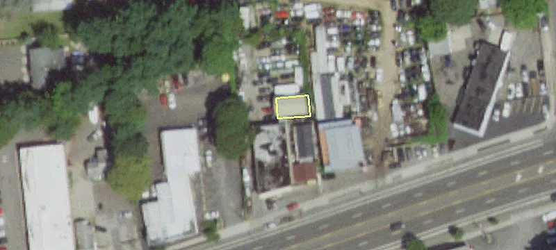1385 Middle Country Rd