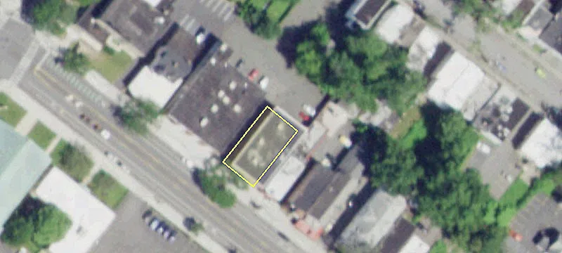 877 Madison Ave