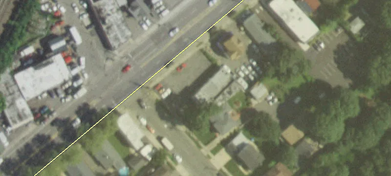 83 Woodbury Rd