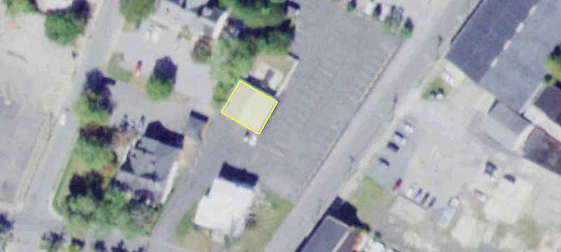 33-35 Railroad Ave