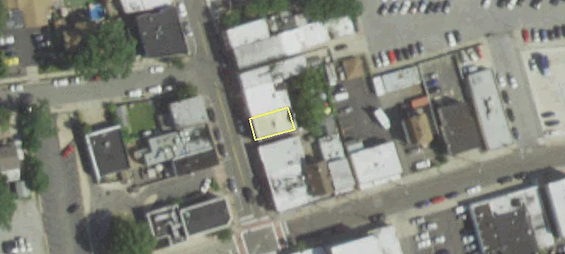 207 209th N Bedford Ave