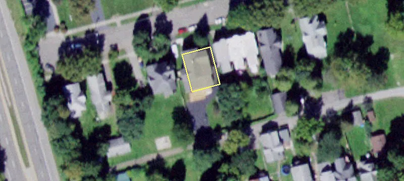 122 Chemung Pl