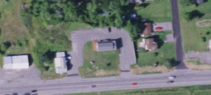 3885 Seneca Tpke