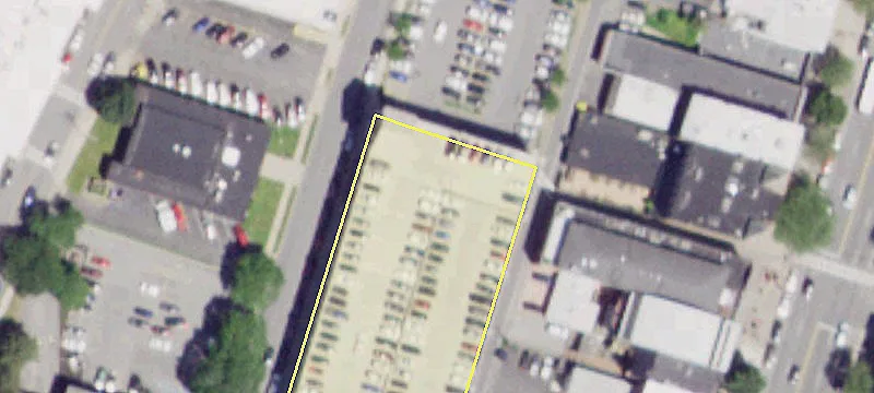 6 Woodlawn Ave