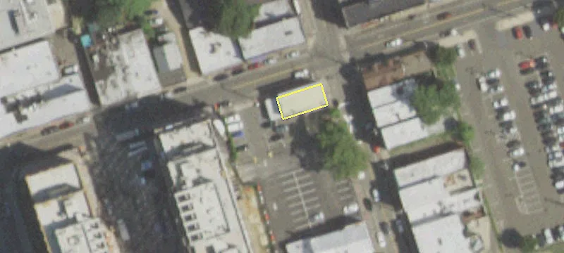 95 Main St