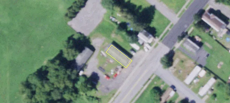 736 James St
