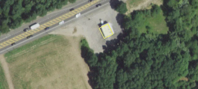 2033 Montauk Hwy
