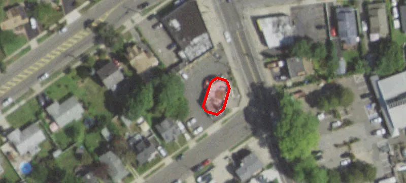 718 Main St