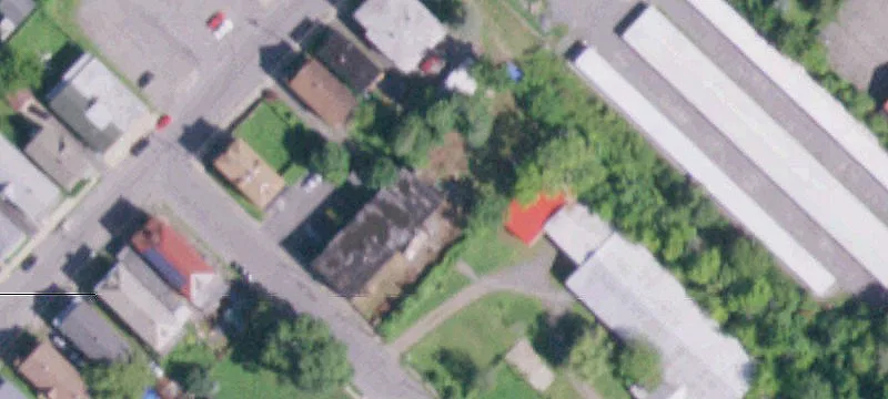 11 Edward St
