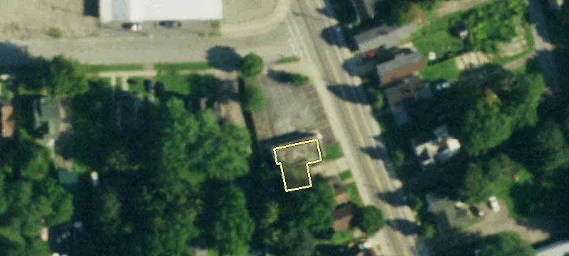 718 Main St