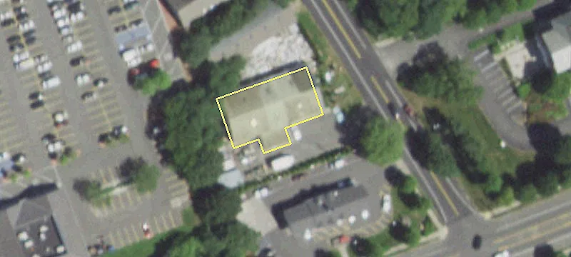 22 Snake Holw Rd