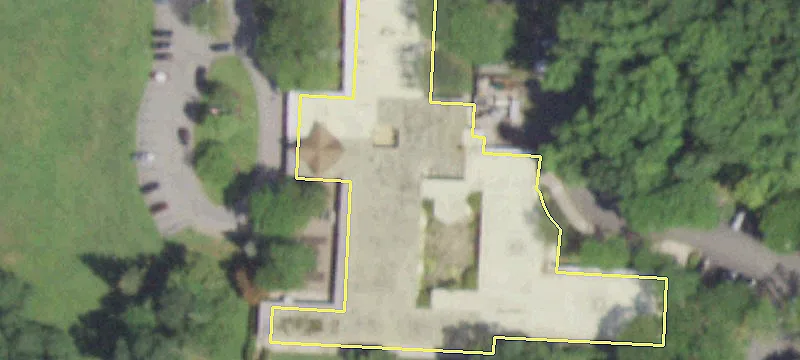 32 Cedar Ln