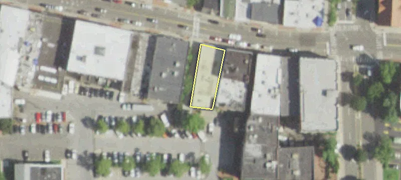 32 Gln St