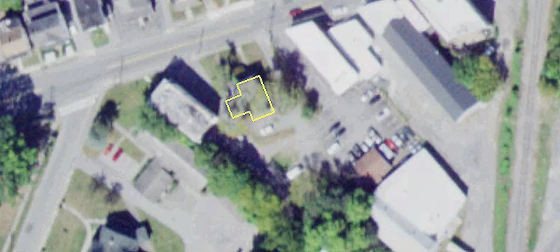 122 Wickham Ave