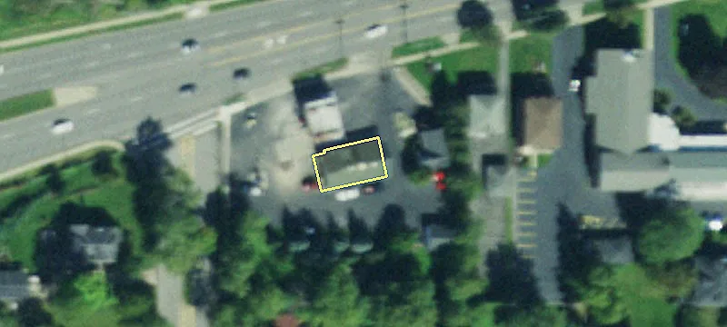 5095 Main St