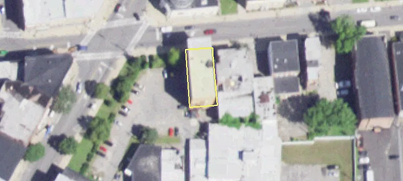 8 Fulton St