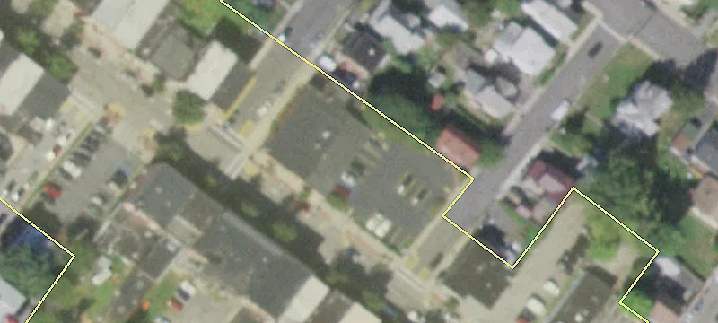 200 Main St