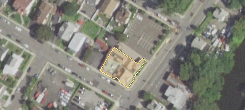 400 Main St