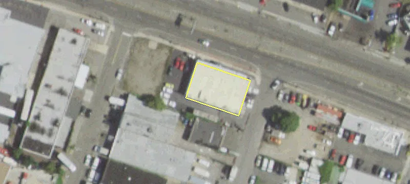 1042 Fulton St