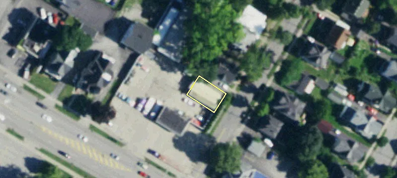 1 Thomas Ave
