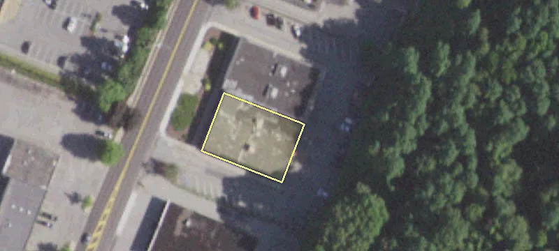 748 Bedford Rd