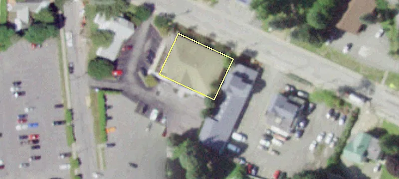 438 Main St