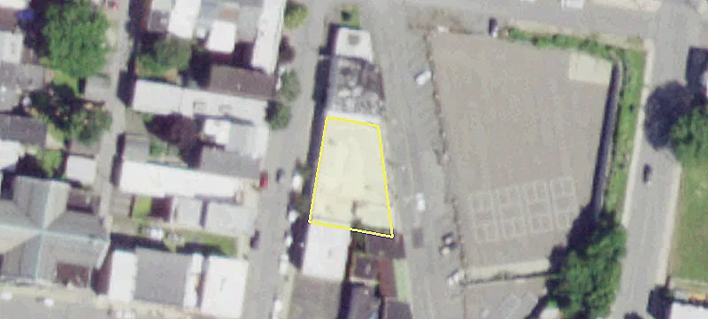 216 4th St