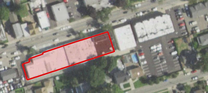 338 Westbury Ave