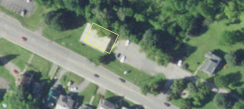 284 Main St