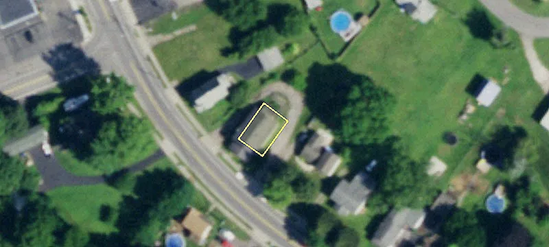 2789 Main St