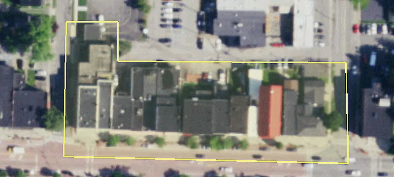 696 Main St