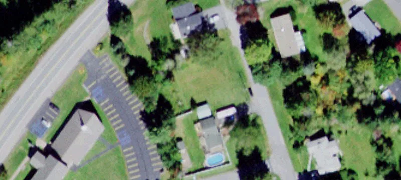 32 Fairway Ave