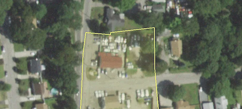 79 Hawkins Ave