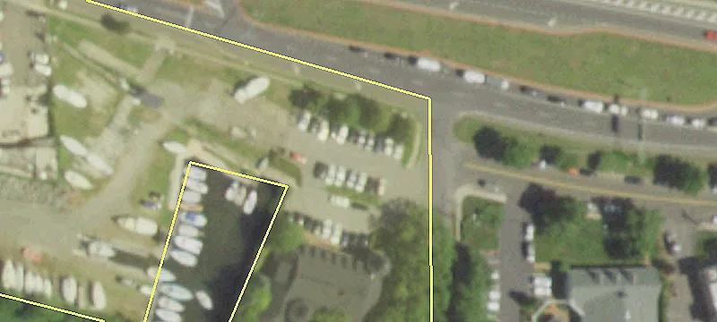 320 Montauk Hwy