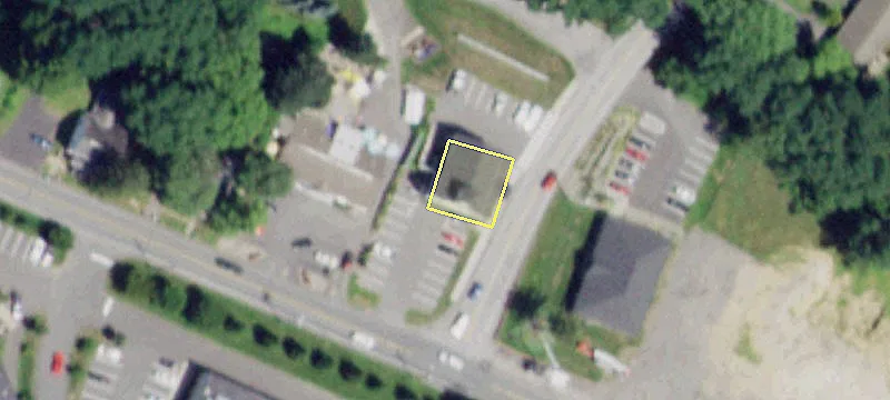 2 Cemetery Rd