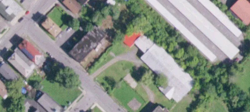 13 Edward St