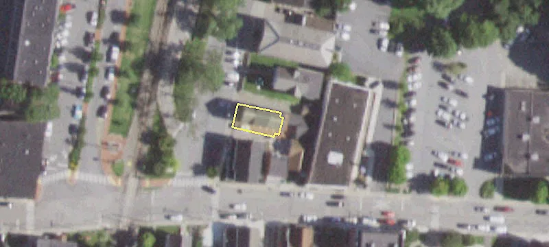 35 Memorial Ave