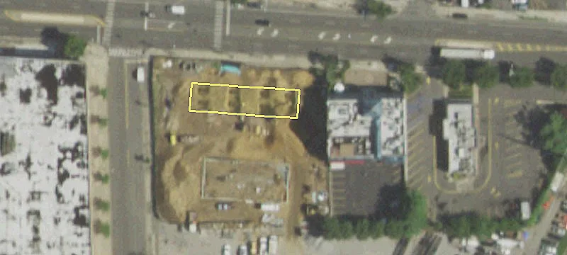 85 Fulton Ave