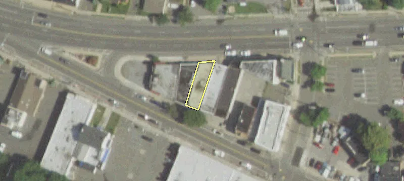 58 Main St