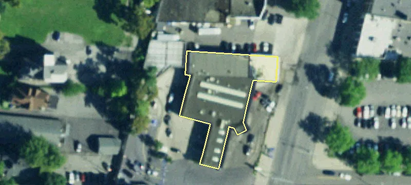 1246 Main St